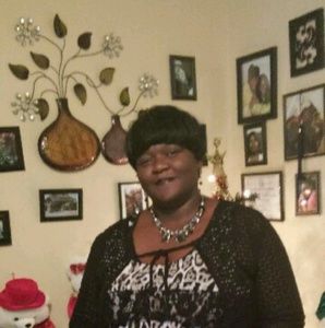 Meet your Posher, Chrystal